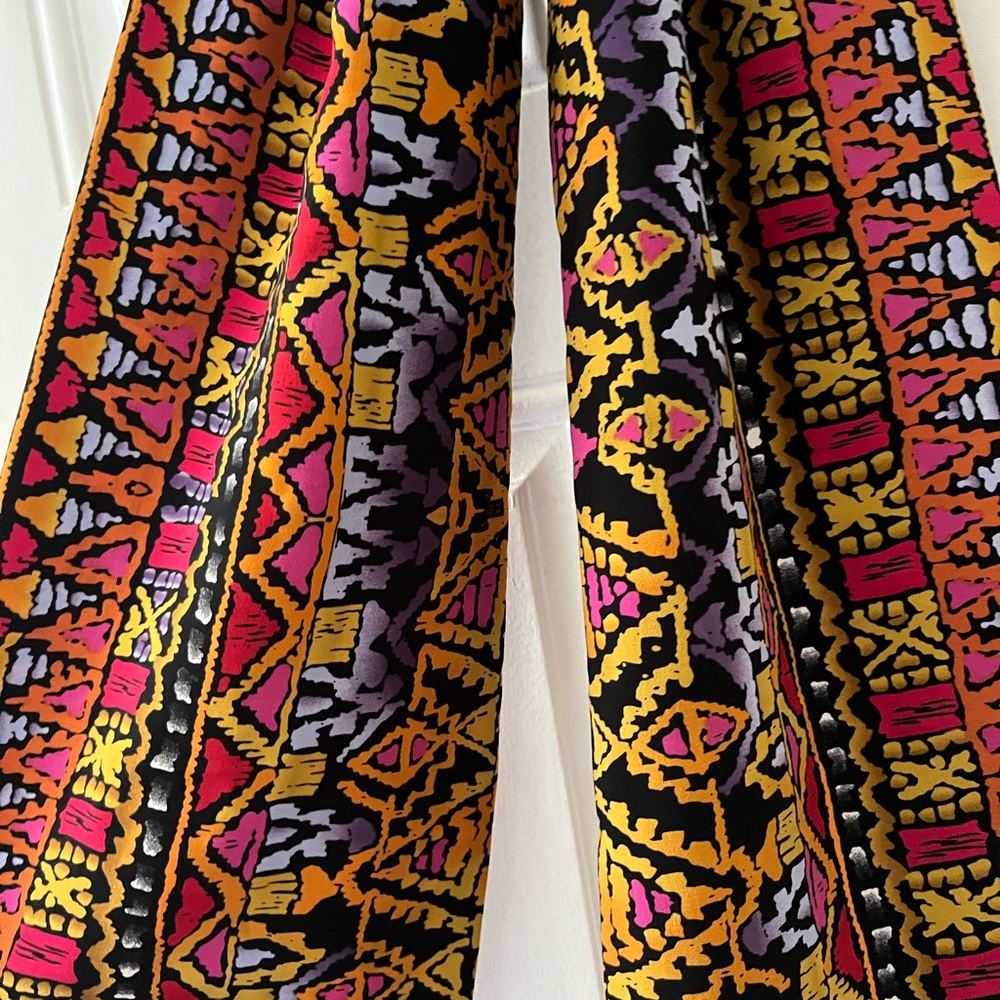 Women’s Scarf Geometric Black Red Yellow Purple Multicolor Pattern 60 inches